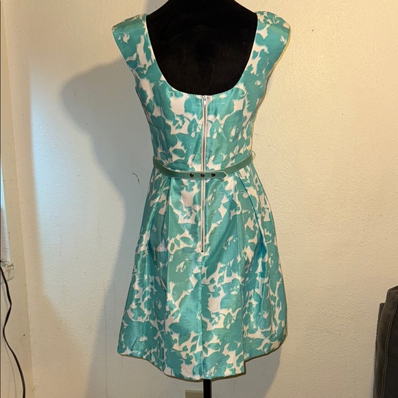 Danny & Nicole Sleeveless A-line Midi Dress - Picture 2 of 3